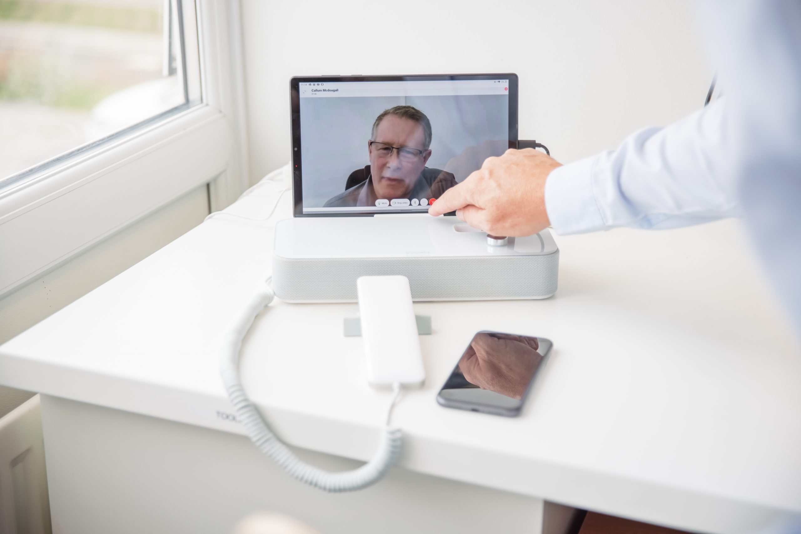 4 ways cloud telephony can improve the customer experience